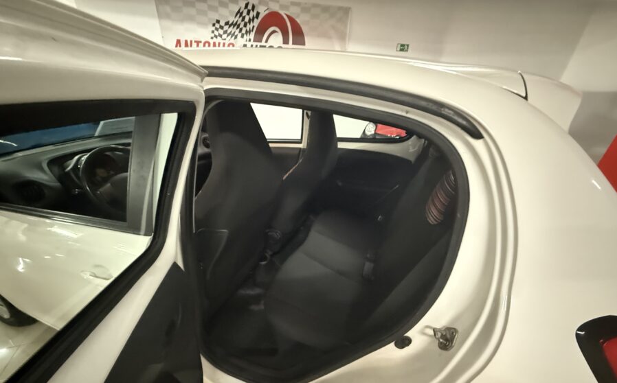 905D93B1-8679-407C-A060-906631EADF87